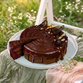 Tort cu ciocolată şi vişine